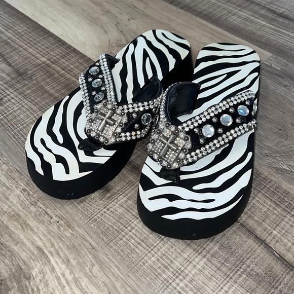 Shoes - Womens rodeo sandals